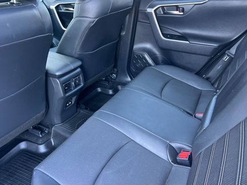 Certified 2021 Toyota RAV4 Limited image 9