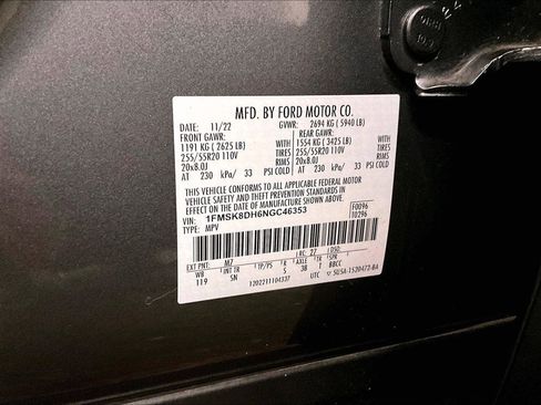 Certified 2022 Ford Explorer XLT w/ Equipment Group 202A image 34