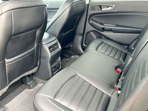 Used 2021 Ford Edge SEL w/ Convenience Package image 18