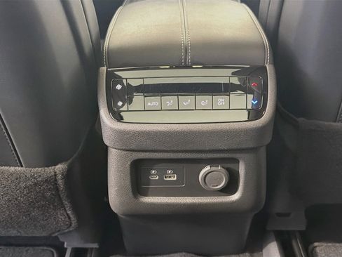 Used 2023 INFINITI QX60 Luxe w/ Cargo Package AWD/4WD image 29