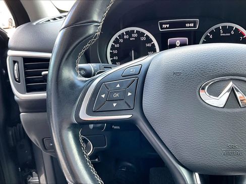 Used 2019 INFINITI QX30 w/ Navigation Package image 20