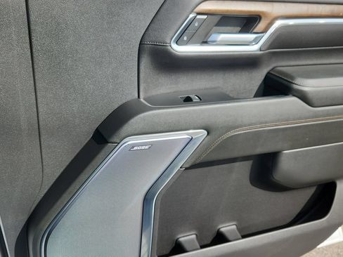 Used 2024 Chevrolet Silverado 2500 High Country w/ Technology Package AWD/4WD image 16