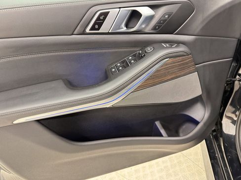 Certified 2024 BMW X5 xDrive40i w/ M Sport Package image 11