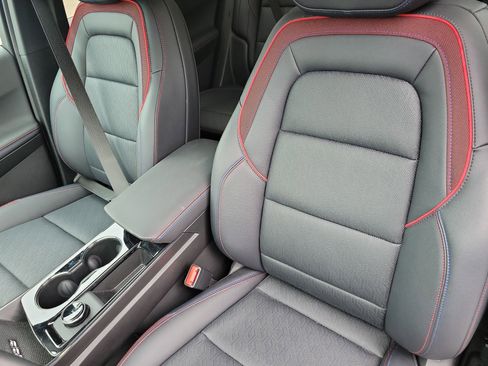 Used 2025 Chevrolet Equinox RS w/ Convenience Package III FWD image 11