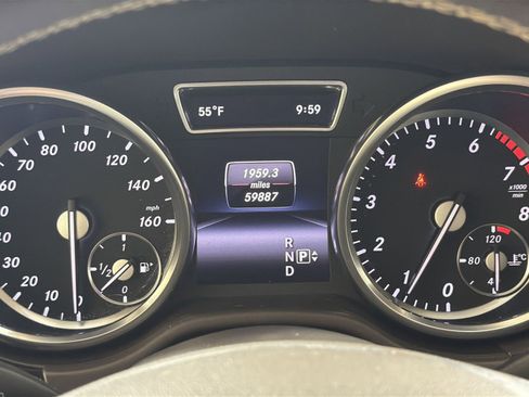 Used 2015 Mercedes-Benz GL 450 4MATIC image 17