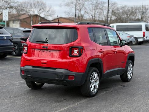 Used 2023 Jeep Renegade Latitude image 7