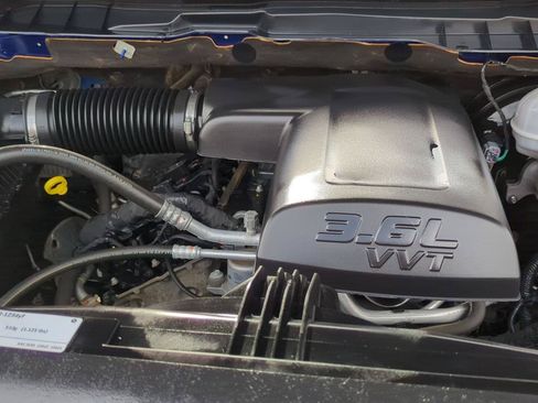 Used 2019 RAM 1500 Express w/ Wheel & Sound Group AWD/4WD image 9