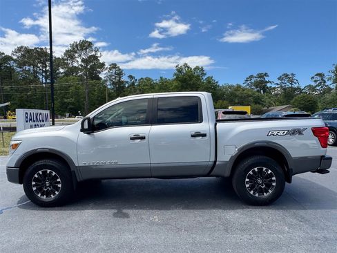 Used 2019 Nissan Titan PRO-4X w/ Pro-4x Convenience Package AWD/4WD image 5