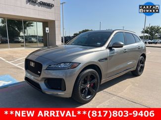 Used 2019 Jaguar F-PACE S image 1