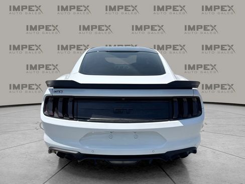 Used 2018 Ford Mustang GT w/ Black Accent Pkg RWD image 4