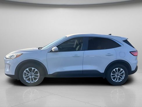Used 2021 Ford Escape SE image 8