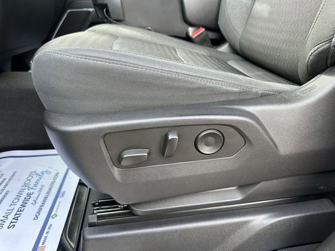 Used 2024 Chevrolet Silverado 1500 LT image 12