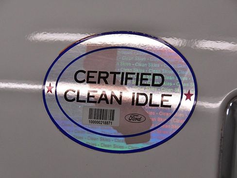 Used 2017 Ford F550 2WD Regular Cab Super Duty image 9