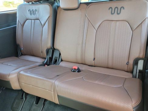 Used 2023 Ford Expedition Max King Ranch image 9