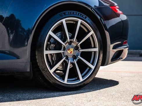 Used 2018 Porsche 911 Carrera RWD image 46