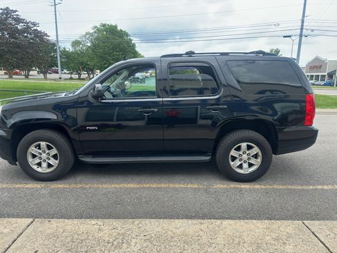 Used 2013 GMC Yukon SLE RWD image 7