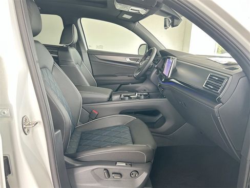 New 2025 Volkswagen Atlas Cross Sport SEL Premium R-Line image 40