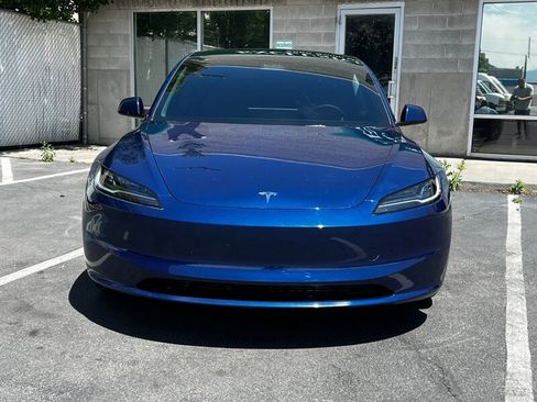 Used 2025 Tesla Model 3 Long Range AWD/4WD image 2