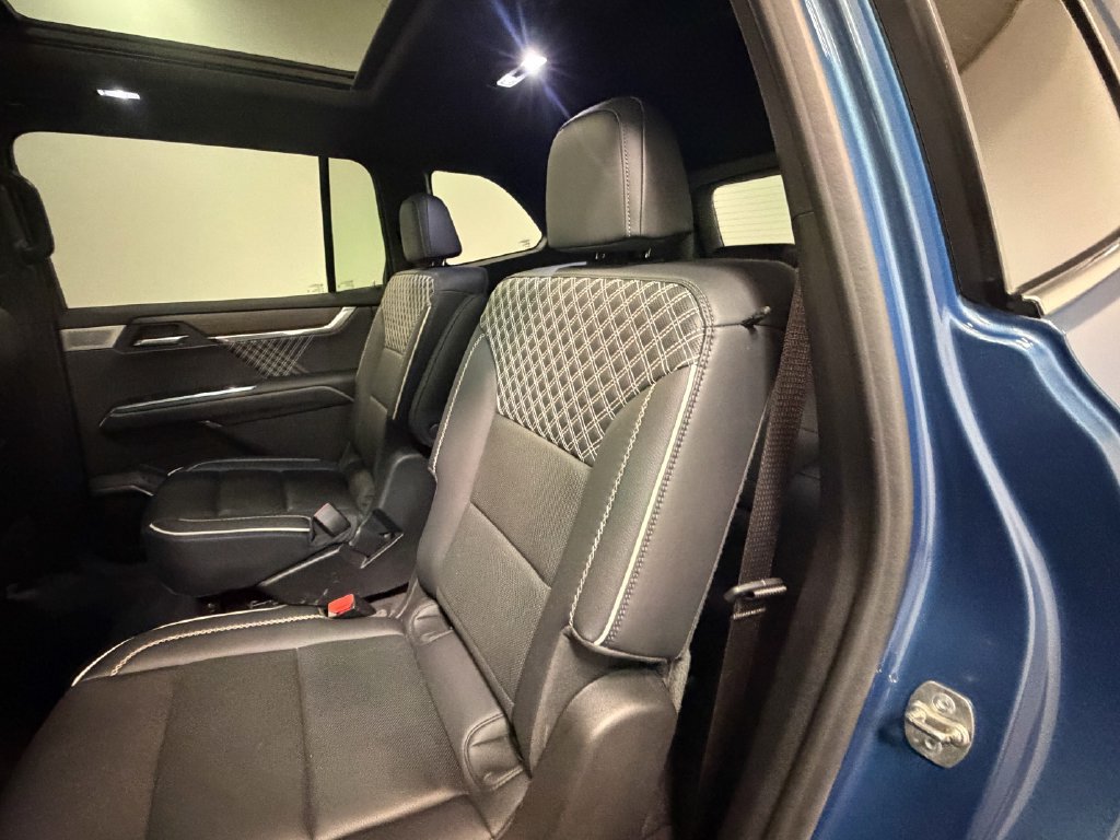 Used 2024 GMC Acadia Denali w/ Super Cruise Package AWD/4WD image 48