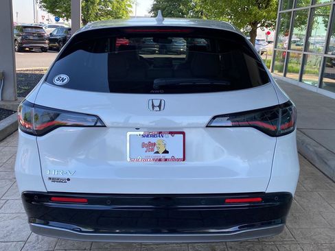 Used 2026 Honda HR-V EX-L image 6