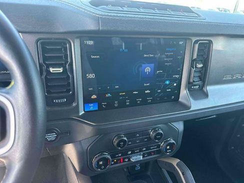 Certified 2025 Ford Bronco Badlands AWD/4WD image 29