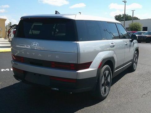 New 2026 Hyundai Santa Fe SE FWD image 4
