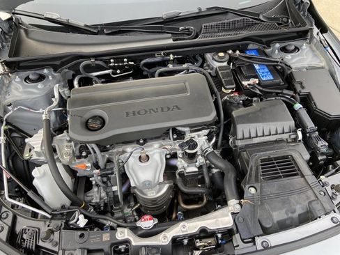 Used 2025 Honda Civic Sport image 27