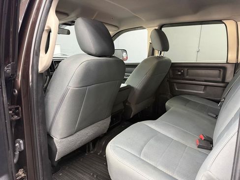 Used 2017 RAM 2500 Tradesman w/ Chrome Appearance Group AWD/4WD image 11
