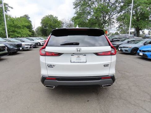 Certified 2026 Honda CR-V Sport Touring image 5
