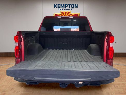 Used 2024 Chevrolet Silverado 1500 LT Trail Boss w/ Convenience Package II AWD/4WD image 18