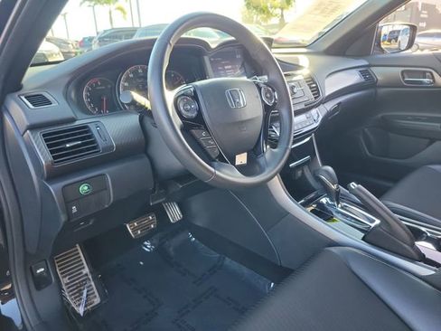 Certified 2017 Honda Accord Sport image 17