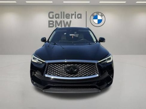 Used 2019 INFINITI QX50 Essential w/ Premium Heat Package FWD image 3
