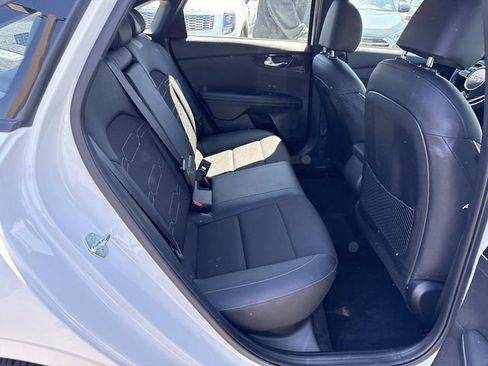 Used 2023 Kia Forte GT-Line image 11