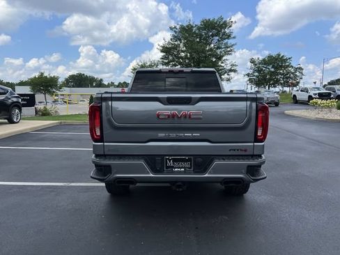 Used 2021 GMC Sierra 1500 AT4 w/ AT4 Value Package AWD/4WD image 4