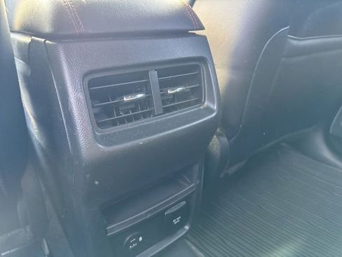 Used 2022 Ford Edge ST-Line image 21