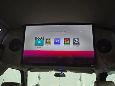 Used 2023 GMC Savana 2500 image 36