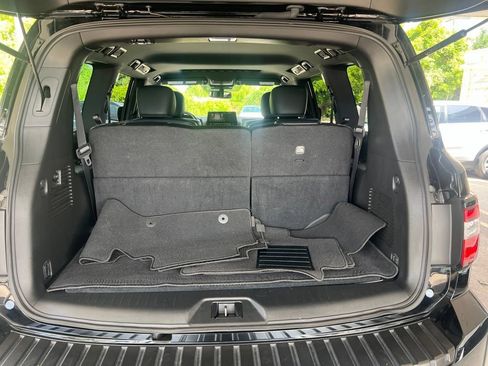 Certified 2023 Nissan Armada SL w/ Midnight Edition Package AWD/4WD image 12