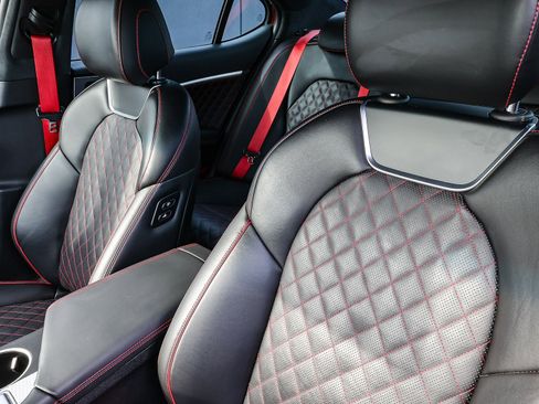 Used 2023 Genesis G70 3.3T w/ Sport Prestige Package image 29