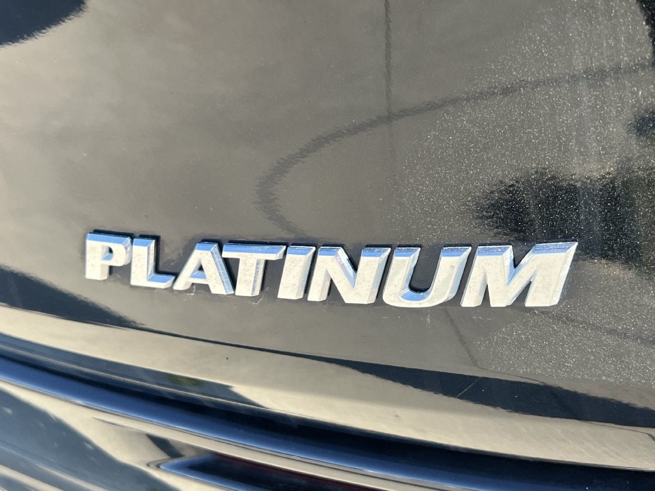 Used 2025 Toyota Sienna Platinum AWD/4WD image 5