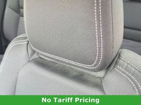 Used 2022 Nissan Frontier SV w/ Technology Package RWD image 14