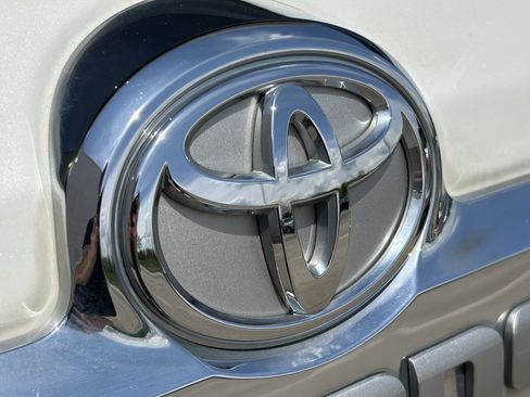 Certified 2023 Toyota 4Runner Limited AWD/4WD image 7