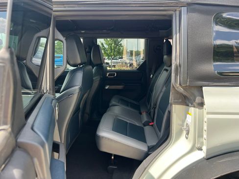 Used 2022 Ford Bronco Outer Banks AWD/4WD image 16