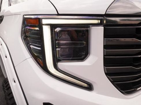 Used 2023 GMC Sierra 1500 AT4 w/ AT4 Premium Package AWD/4WD image 35