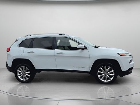 Used 2016 Jeep Cherokee Limited image 33