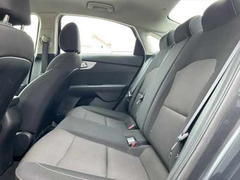Used 2023 Kia Forte LXS FWD image 17