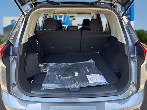 Used 2026 Nissan Rogue S AWD/4WD image 34