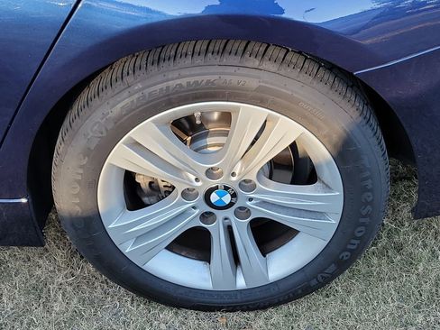 Used 2018 BMW 330i 330i w/ Convenience Package image 16