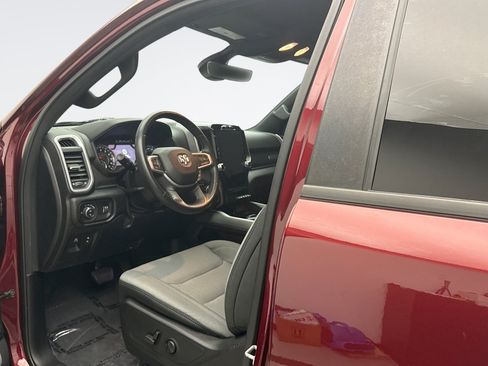 Used 2021 RAM 1500 Big Horn AWD/4WD image 10