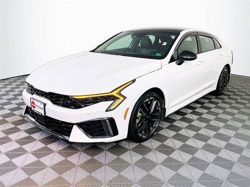 Certified 2025 Kia K5 GT FWD image 3