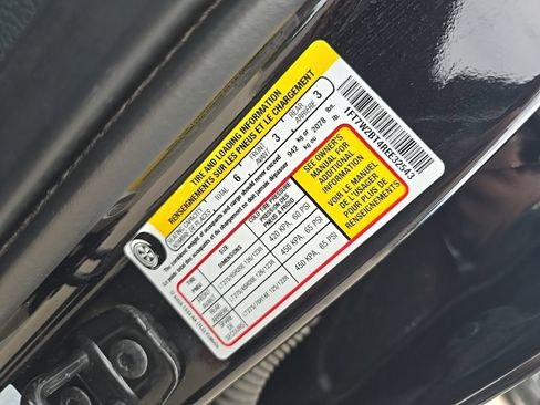 Used 2024 Ford F250 Lariat w/ Sport Appearance Package AWD/4WD image 14